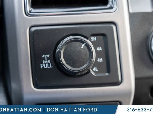 Used 2018 Ford F150 Platinum w/ Equipment Group 701A Luxury image 13