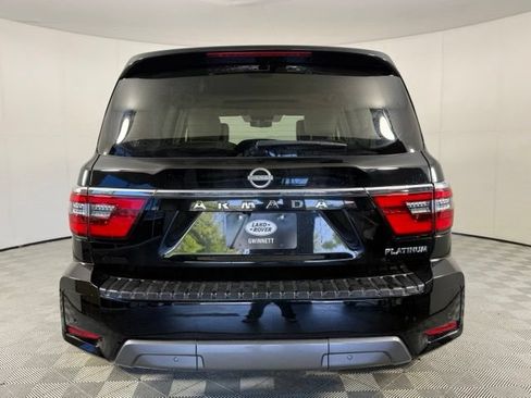 Used 2022 Nissan Armada Platinum w/ Captain's Chairs Package RWD image 7