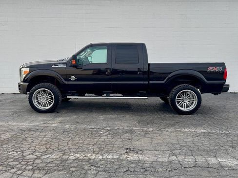 Used 2014 Ford F250 Lariat w/ Lariat Interior Package image 6