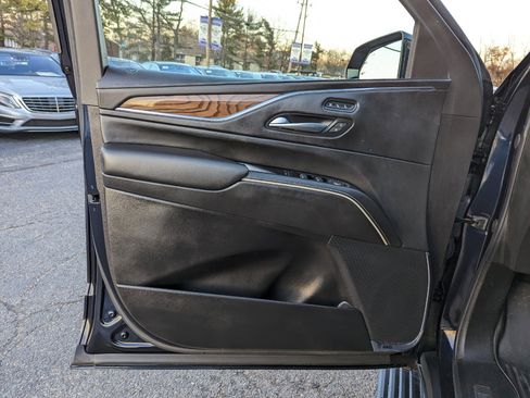 Used 2023 Cadillac Escalade Sport Platinum w/ LPO, Floor Liner Package image 11