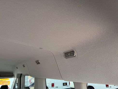 Used 2018 Ford Transit 350 XL image 46