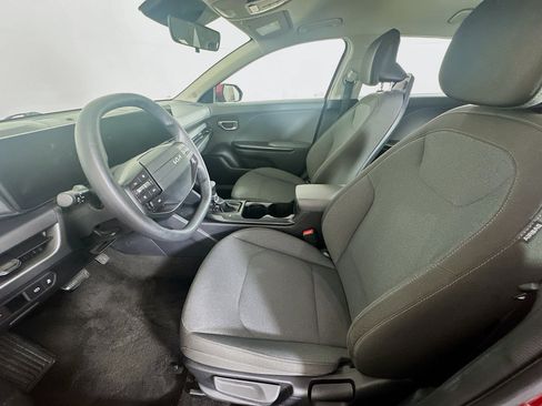 Used 2025 Kia K4 FWD image 13