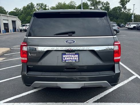 Used 2019 Ford Expedition Max XLT image 2
