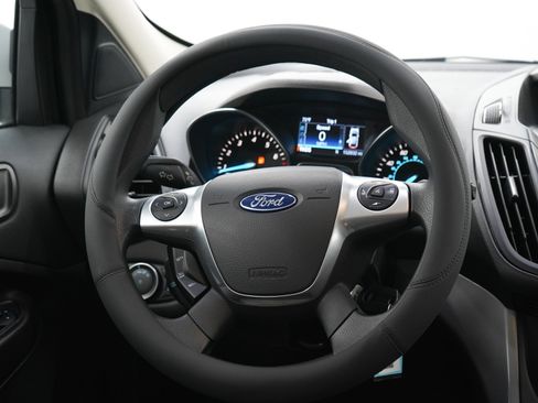 Used 2016 Ford Escape SE FWD image 16