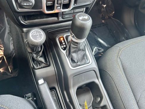 New 2025 Jeep Wrangler Unlimited Sahara w/ Safety Group AWD/4WD image 24