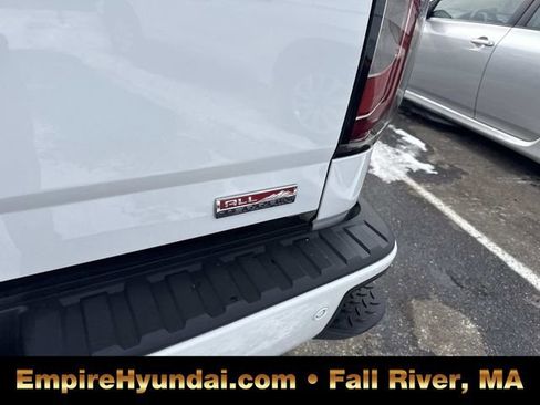 Used 2018 GMC Sierra 1500 SLT image 6