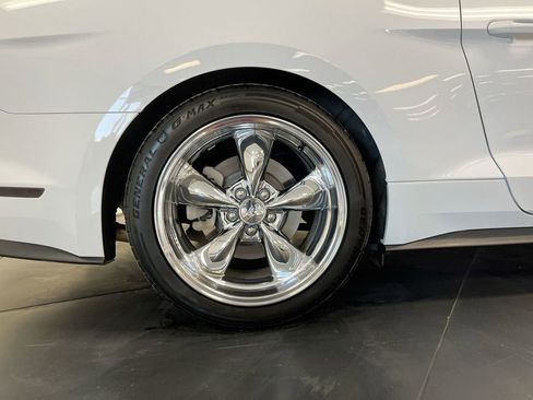 Used 2016 Ford Mustang Premium image 10