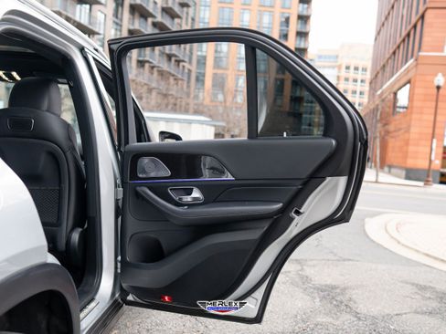 Used 2020 Mercedes-Benz GLE 350 350 4MATIC w/ Premium Package image 46