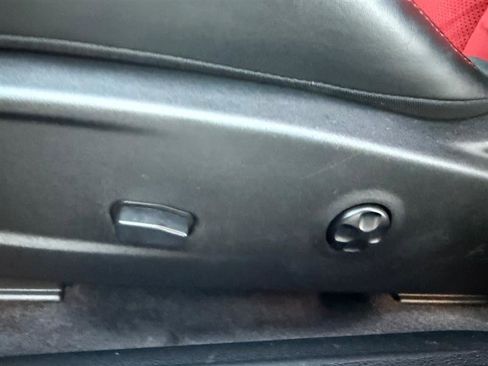 Used 2017 Dodge Challenger R/T Scat Pack w/ Leather Interior Group image 20