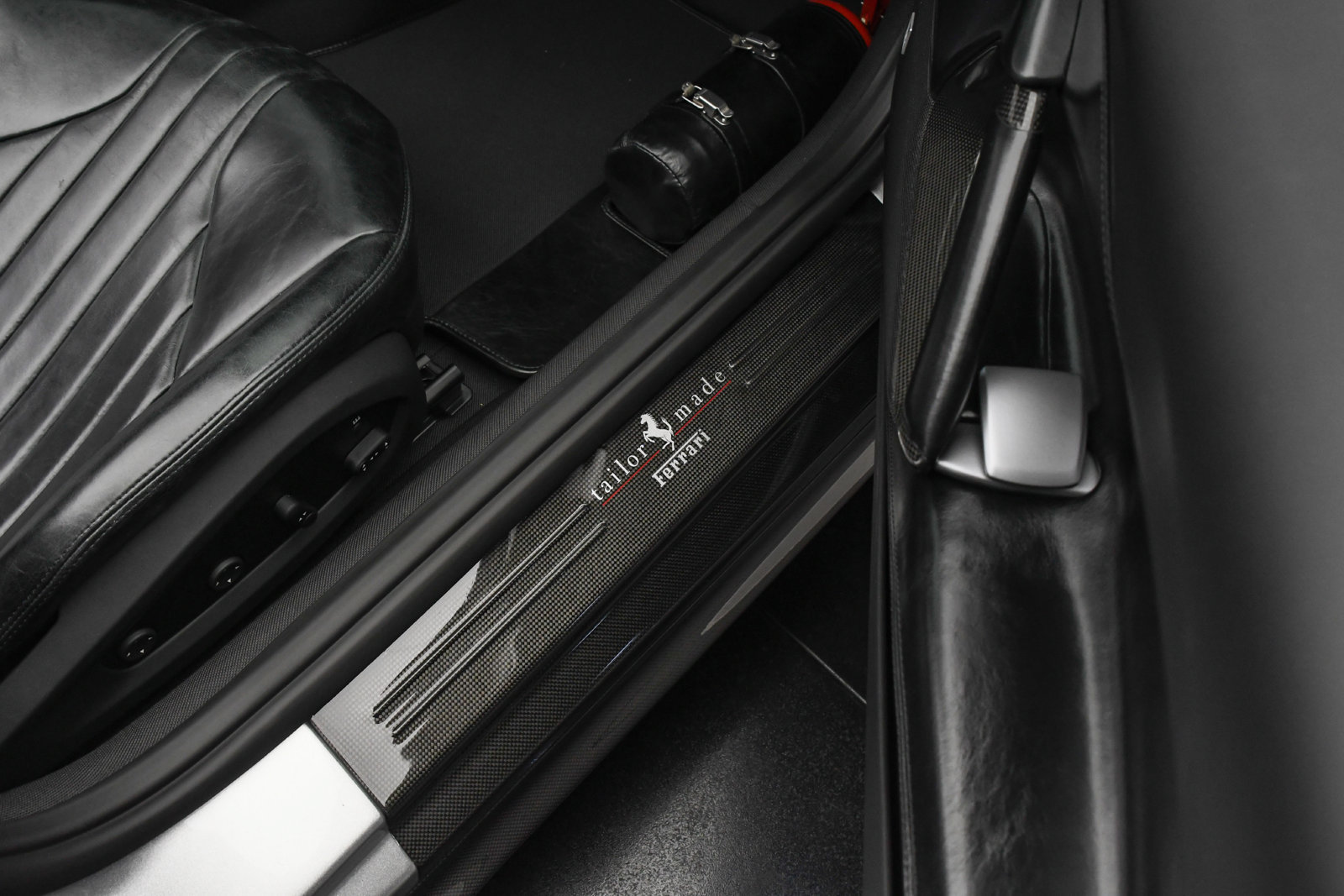 Used 2022 Ferrari 812 GTS RWD image 36