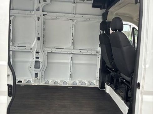 Used 2023 RAM ProMaster 2500 image 22