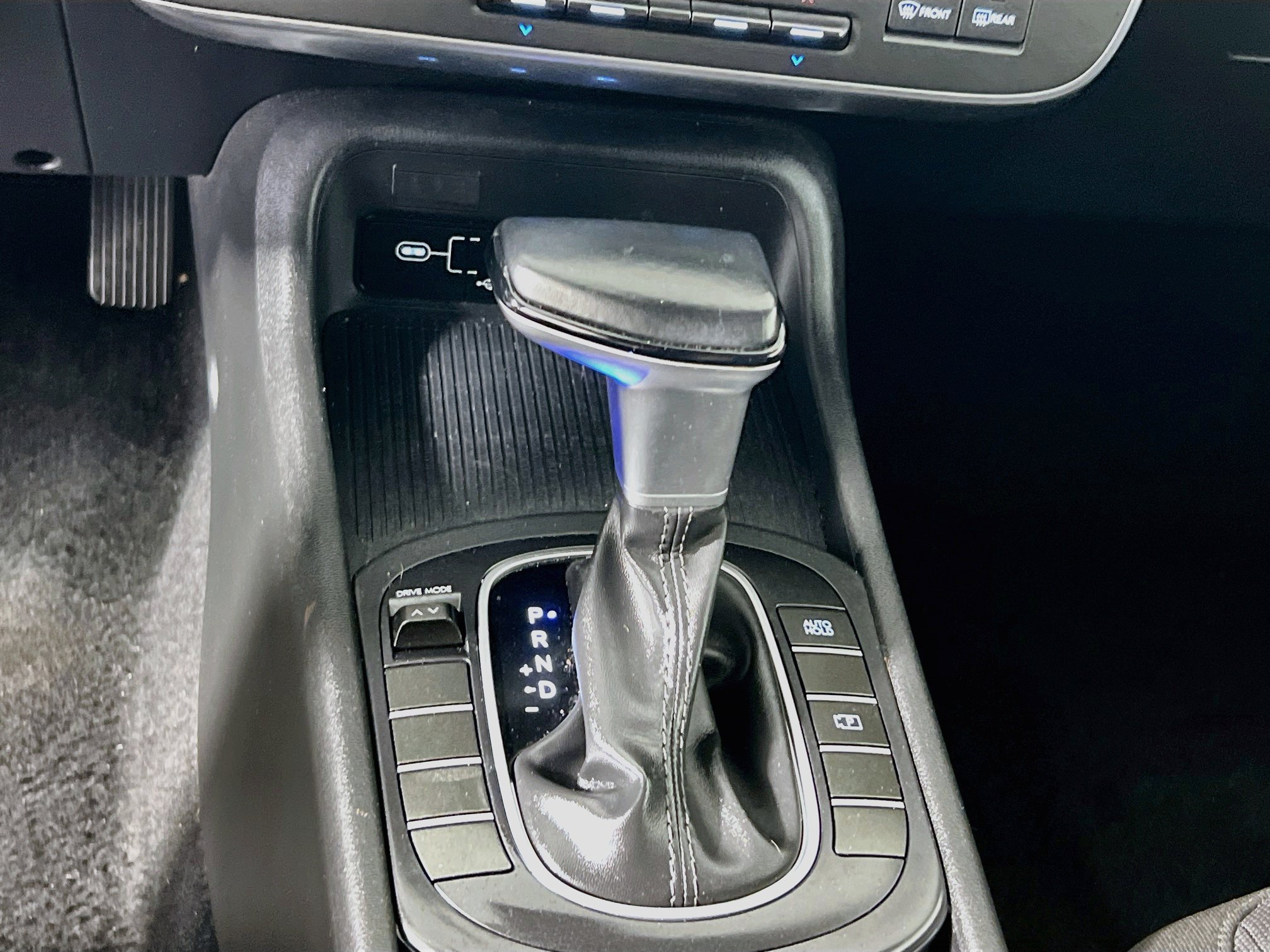 Used 2024 Hyundai Kona SEL FWD image 24