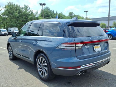Used 2026 Lincoln Aviator AWD image 4