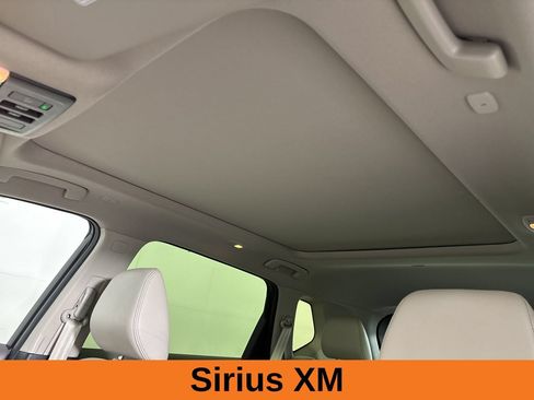 Used 2023 Nissan Rogue SL AWD/4WD image 14