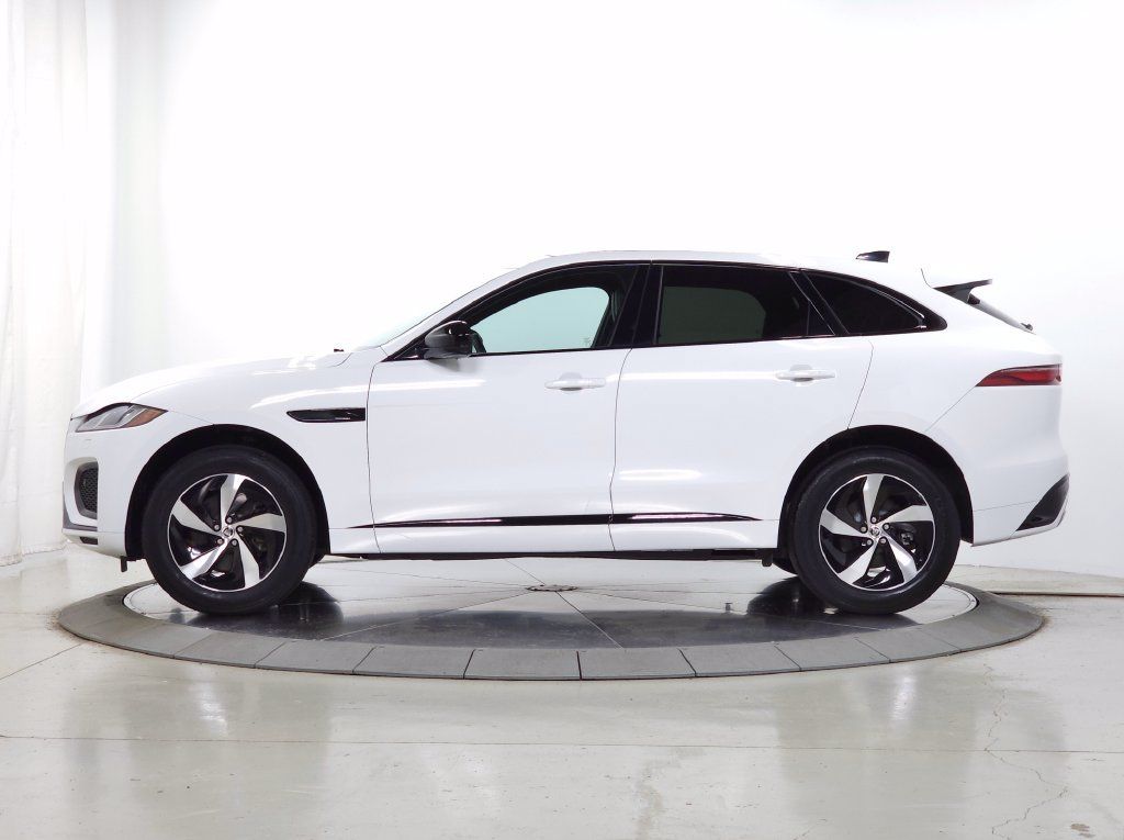 Used 2025 Jaguar F-PACE R-Dynamic S AWD/4WD image 2