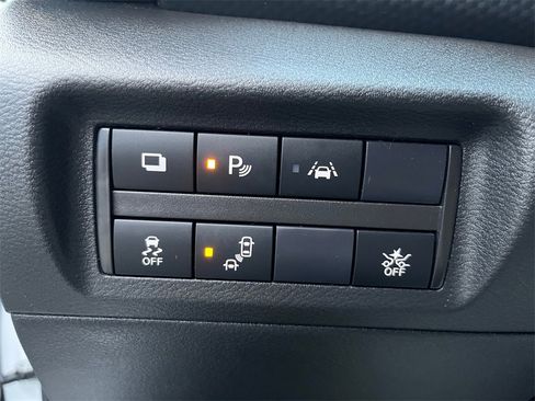 Used 2024 Nissan Kicks S image 10