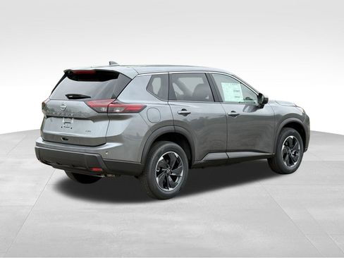 Certified 2026 Nissan Rogue SV image 5