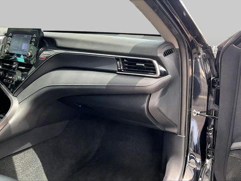 Used 2023 Toyota Camry SE FWD image 19