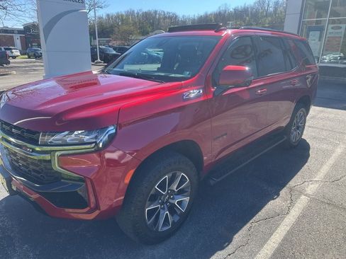 Used 2021 Chevrolet Tahoe Z71 w/ Z71 Signature Package image 2