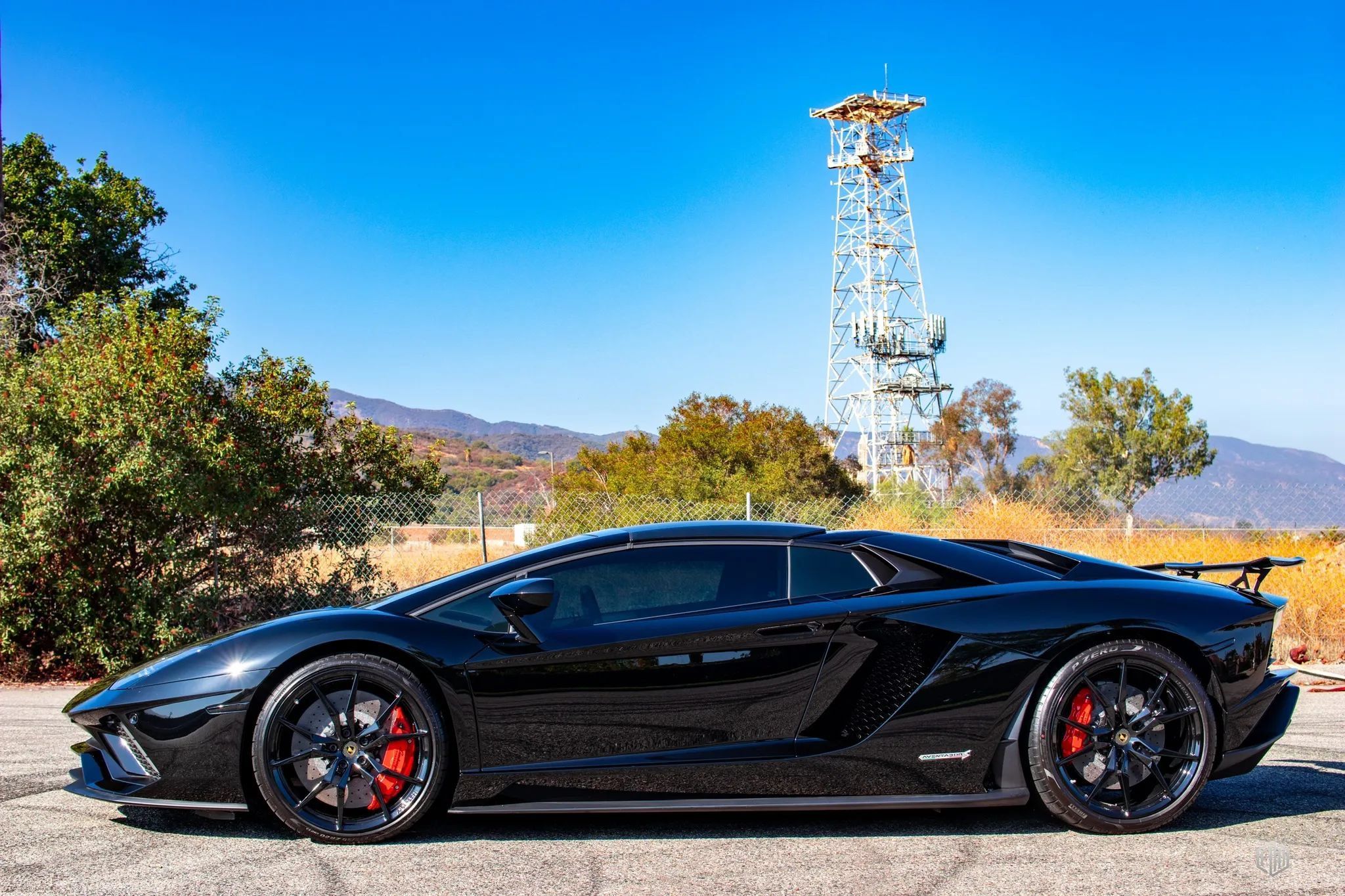 Used 2019 Lamborghini Aventador S AWD/4WD image 4