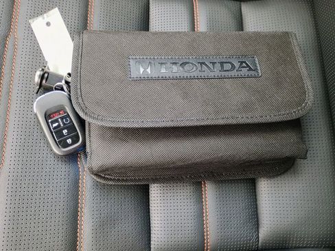 Used 2025 Honda CR-V Sport-L image 4