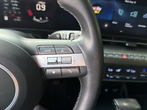 Used 2025 Hyundai Kona SEL FWD image 25
