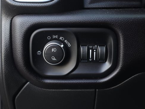 Used 2024 RAM 2500 Laramie w/ Night Edition image 22