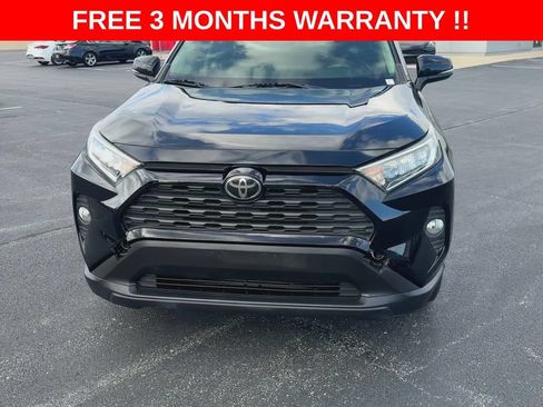 Used 2019 Toyota RAV4 XLE Premium w/ Cold Weather Package AWD/4WD image 4
