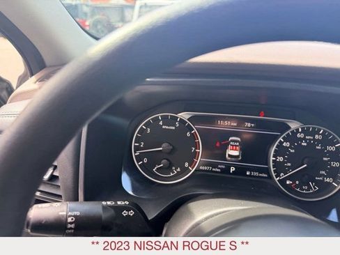 Used 2023 Nissan Rogue S AWD/4WD image 13