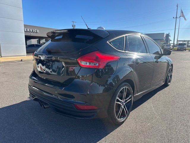 Used 2015 Ford Focus ST FWD image 18
