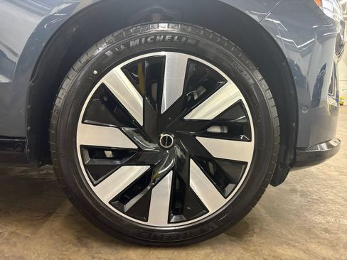 Certified 2025 Volvo EX90 Ultra AWD/4WD image 35