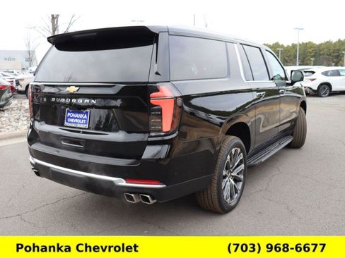 New 2026 Chevrolet Suburban High Country AWD/4WD image 7