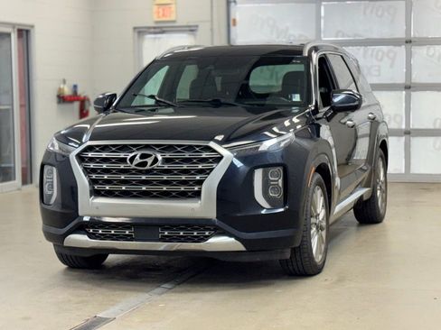 Used 2020 Hyundai Palisade Limited image 3