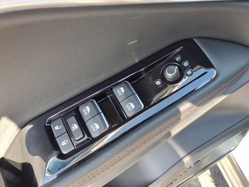 Used 2024 Jeep Wagoneer Launch Edition image 13