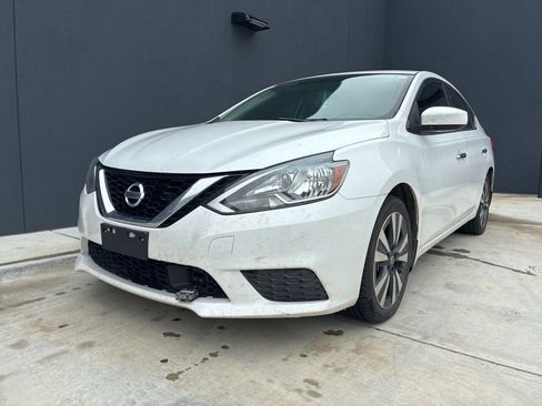 Used 2019 Nissan Sentra SV w/ Special Edition Package FWD image 1