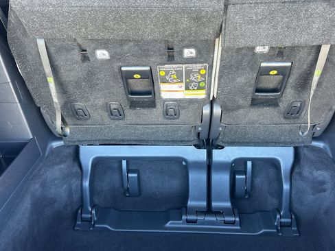 Certified 2025 Toyota Sienna XLE w/ XLE Plus Package AWD/4WD image 15