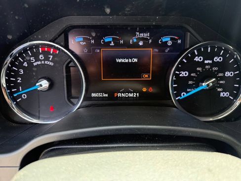 Used 2020 Ford F250 Lariat w/ Lariat Value Package AWD/4WD image 7