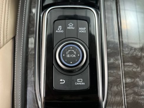 Used 2022 Nissan Armada Platinum w/ Captain's Chairs Package RWD image 59