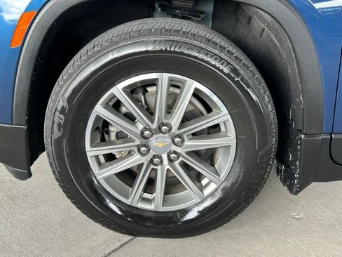 Used 2023 Chevrolet Traverse LT w/ LPO, Floor Liner Package image 17
