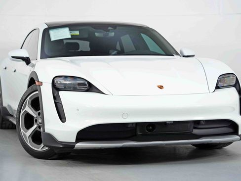 Used 2024 Porsche Taycan 4 Cross Turismo w/ Premium Package AWD/4WD image 3