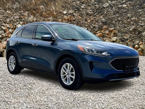 Used 2020 Ford Escape SE image 10