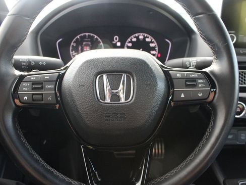 Used 2025 Honda Civic Sport image 12