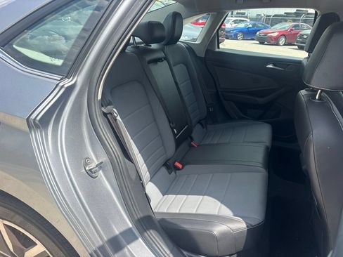 Used 2025 Volkswagen Jetta SE FWD image 18