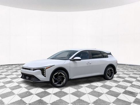 New 2026 Kia K4 EX FWD image 3