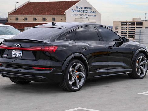 Used 2023 Audi e-tron S Prestige w/ Prestige Package image 4