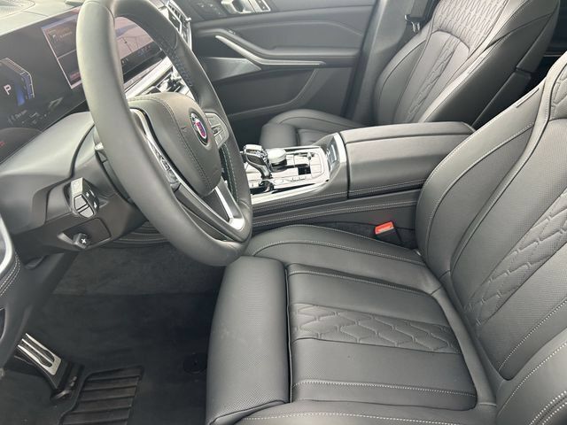 New 2026 BMW ALPINA XB7 AWD/4WD image 19