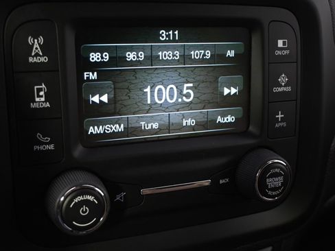 Used 2016 Jeep Renegade Latitude w/ Cold Weather Group AWD/4WD image 28