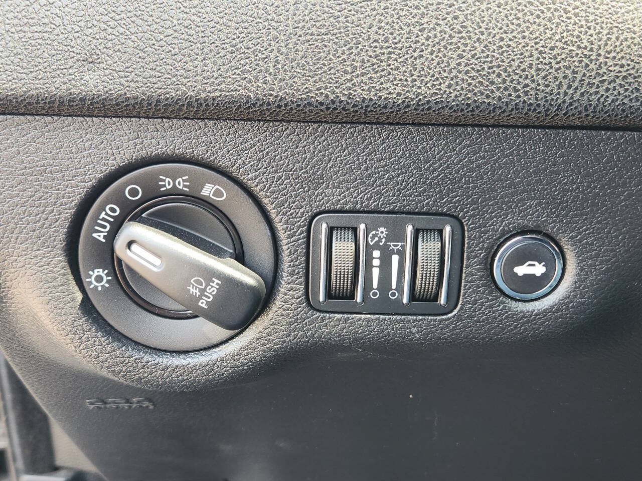 Used 2013 Chrysler 300 S AWD/4WD image 22