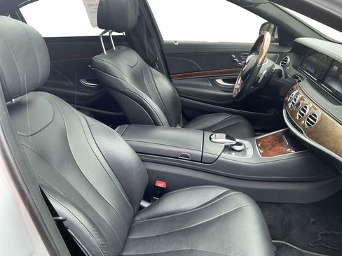 Used 2017 Mercedes-Benz S 550 Sedan image 15