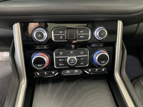 Used 2022 GMC Yukon XL Denali w/ Denali Ultimate Package image 23